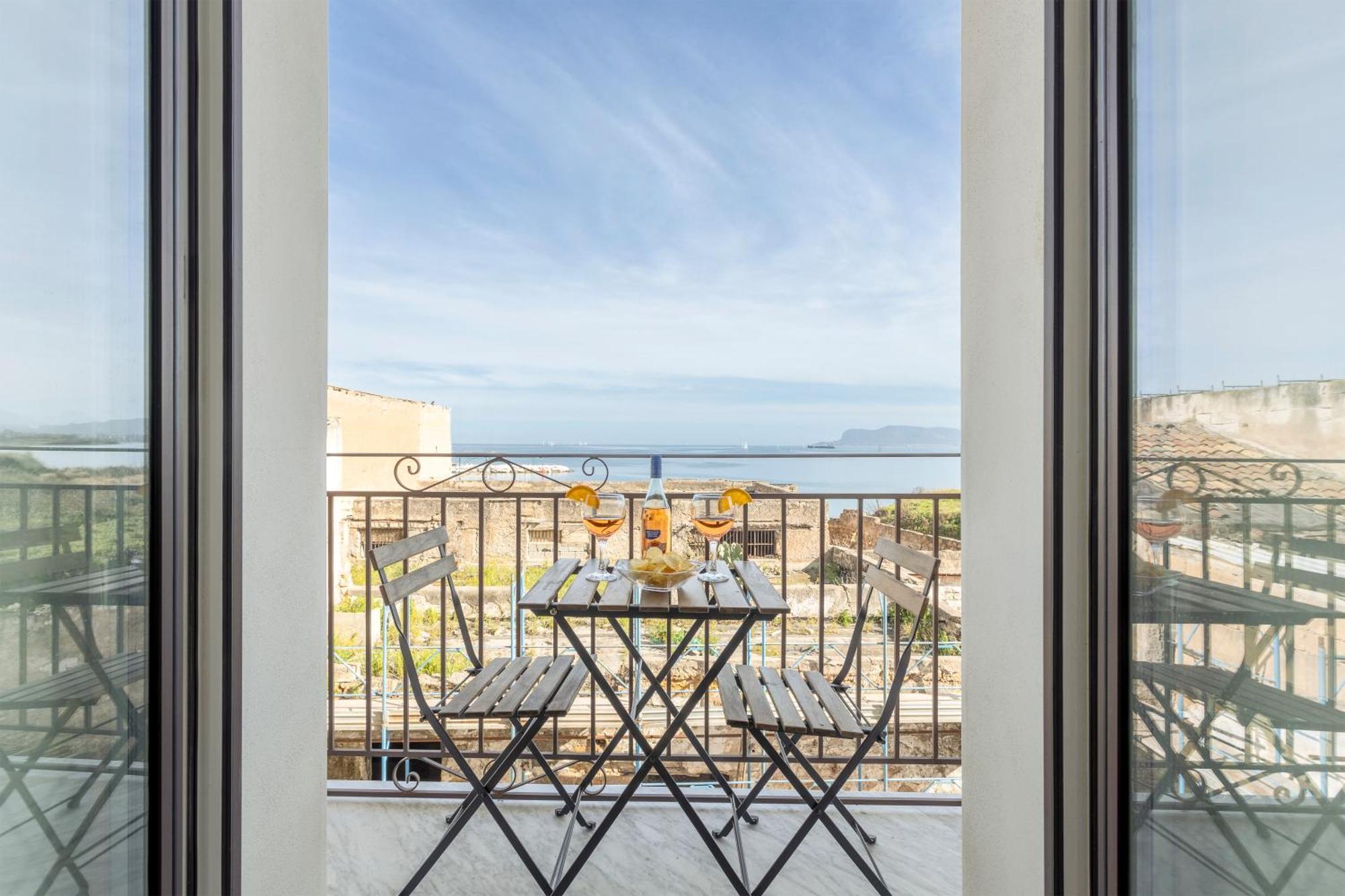 Erasmo Home Luxury Vista Mare Палермо Экстерьер фото